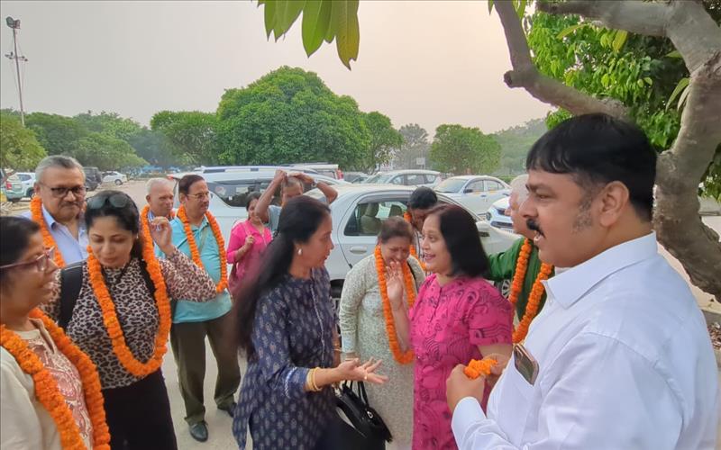 Welcome our guest at Varanasi Airport