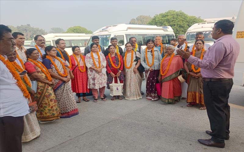 Welcome our guest at Varanasi Airport