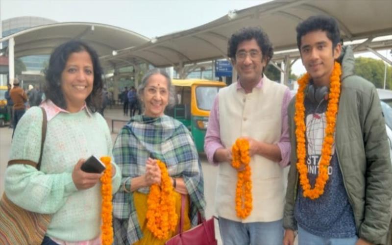 Welcome our guest at Varanasi Airport